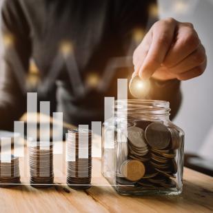 argent en pièces de monnaie avec graph en hologramme